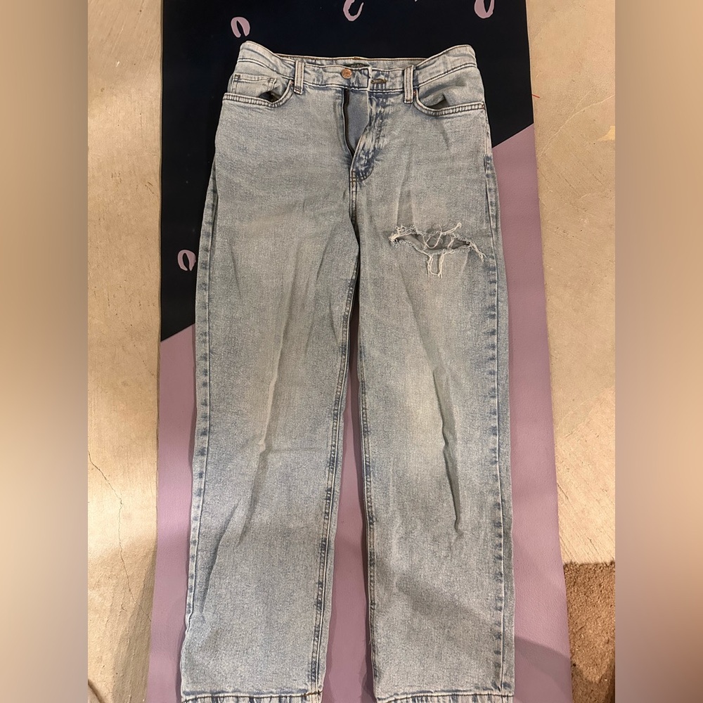 Wild Fable Light Wash Distressed Jeans size 6
